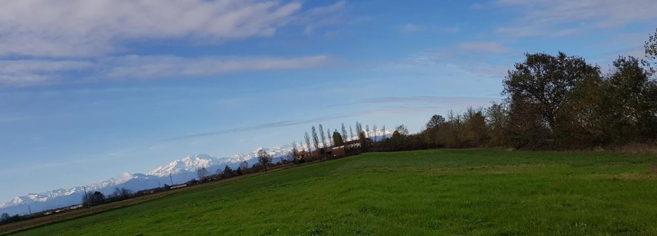 Az.Agr.Cascina Moretta Momo Екстериор снимка